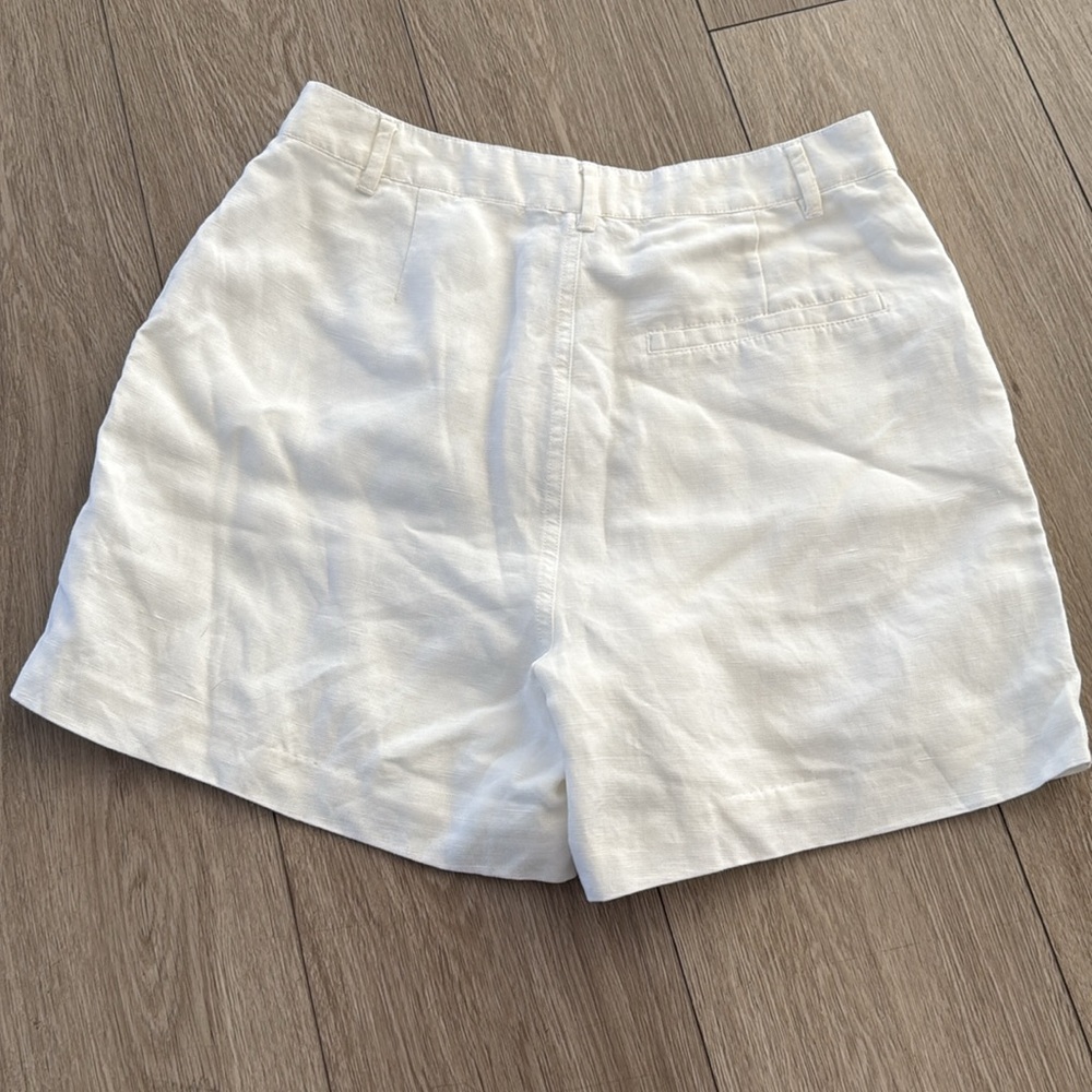 Onia Air Linen Boyfriend Short Solid White NWT size medium - Picture 7 of 9